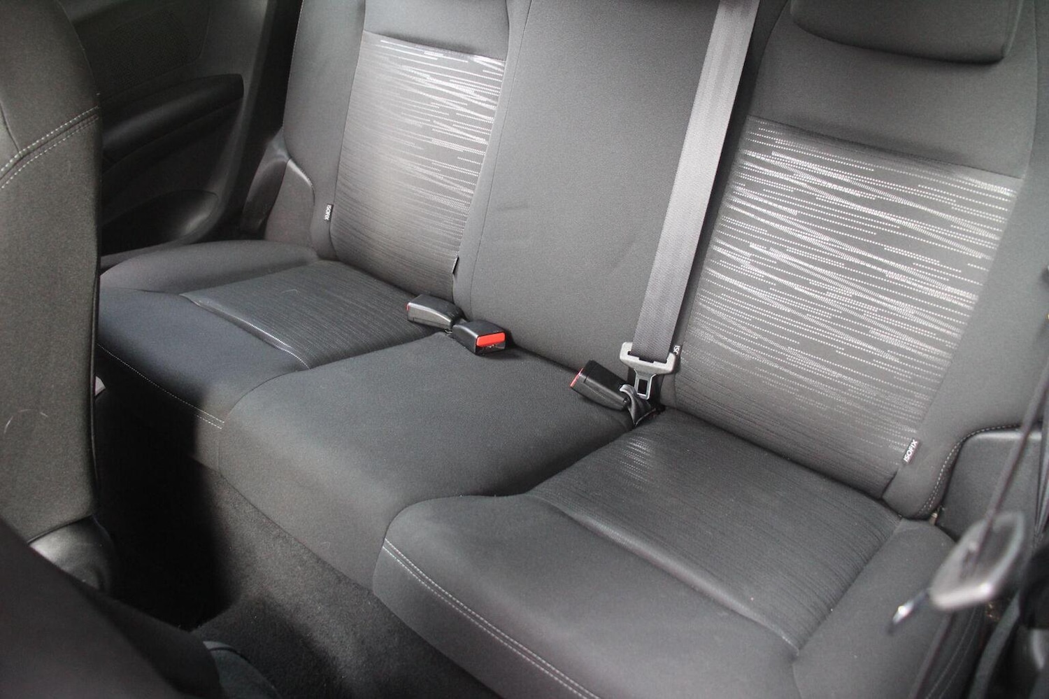 Used Peugeot 208 2013 for sale - 76631557: Photo 26