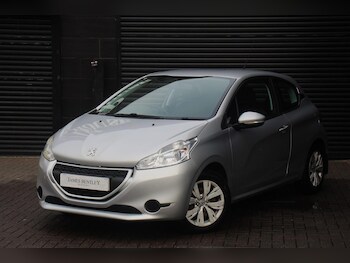 Used Peugeot 208 2013 for sale - 76631557: Photo