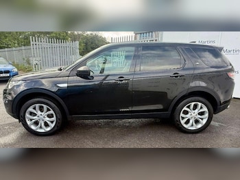 Used Land Rover Discovery Sport 2017 for sale - 78890702: Photo