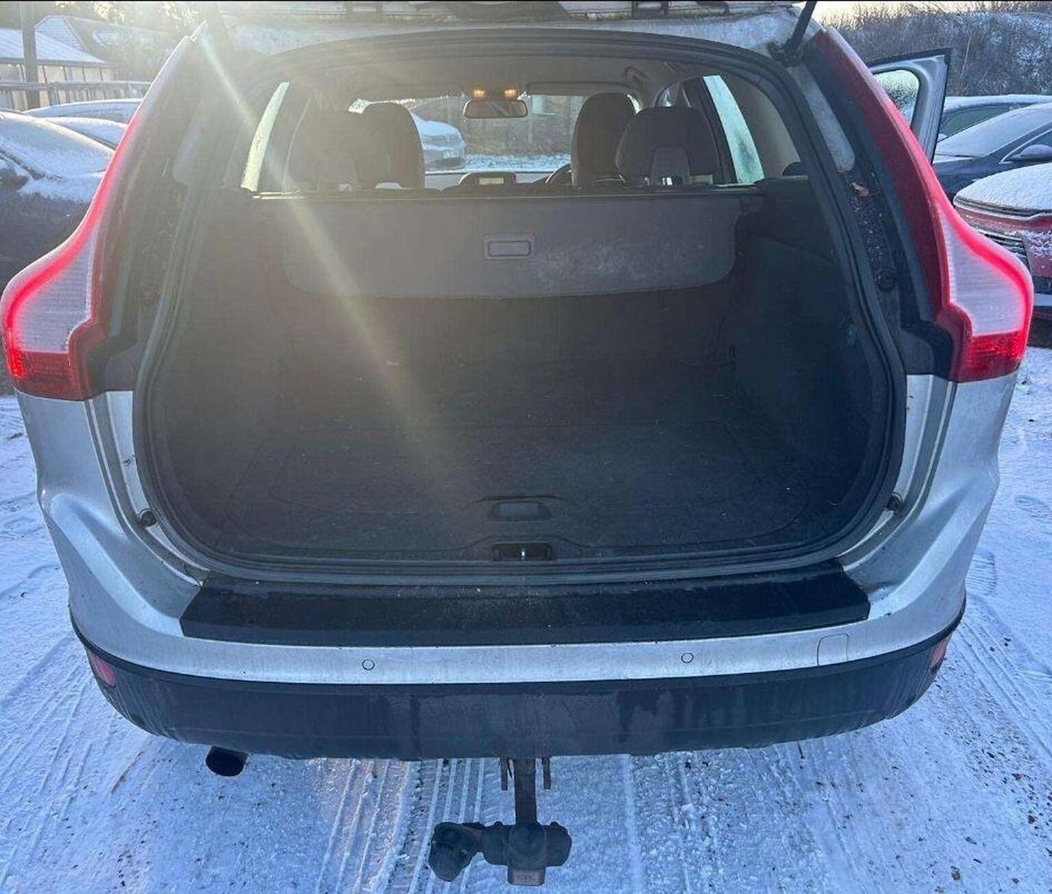 Used Volvo XC60 2010 for sale - 77140698: Photo 9