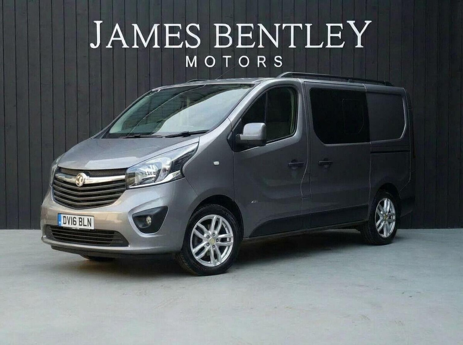 Used Vauxhall Vivaro 2016 for sale - 77342685: Photo 2