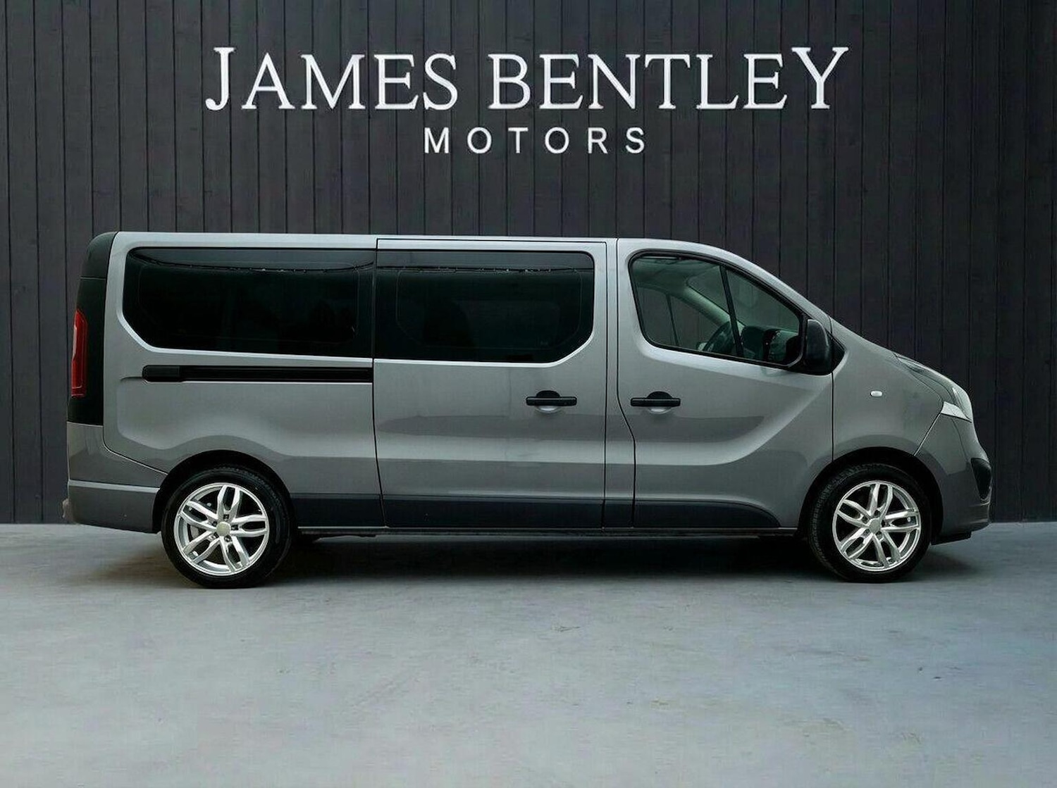 Used Vauxhall Vivaro 2016 for sale - 77342685: Photo 6