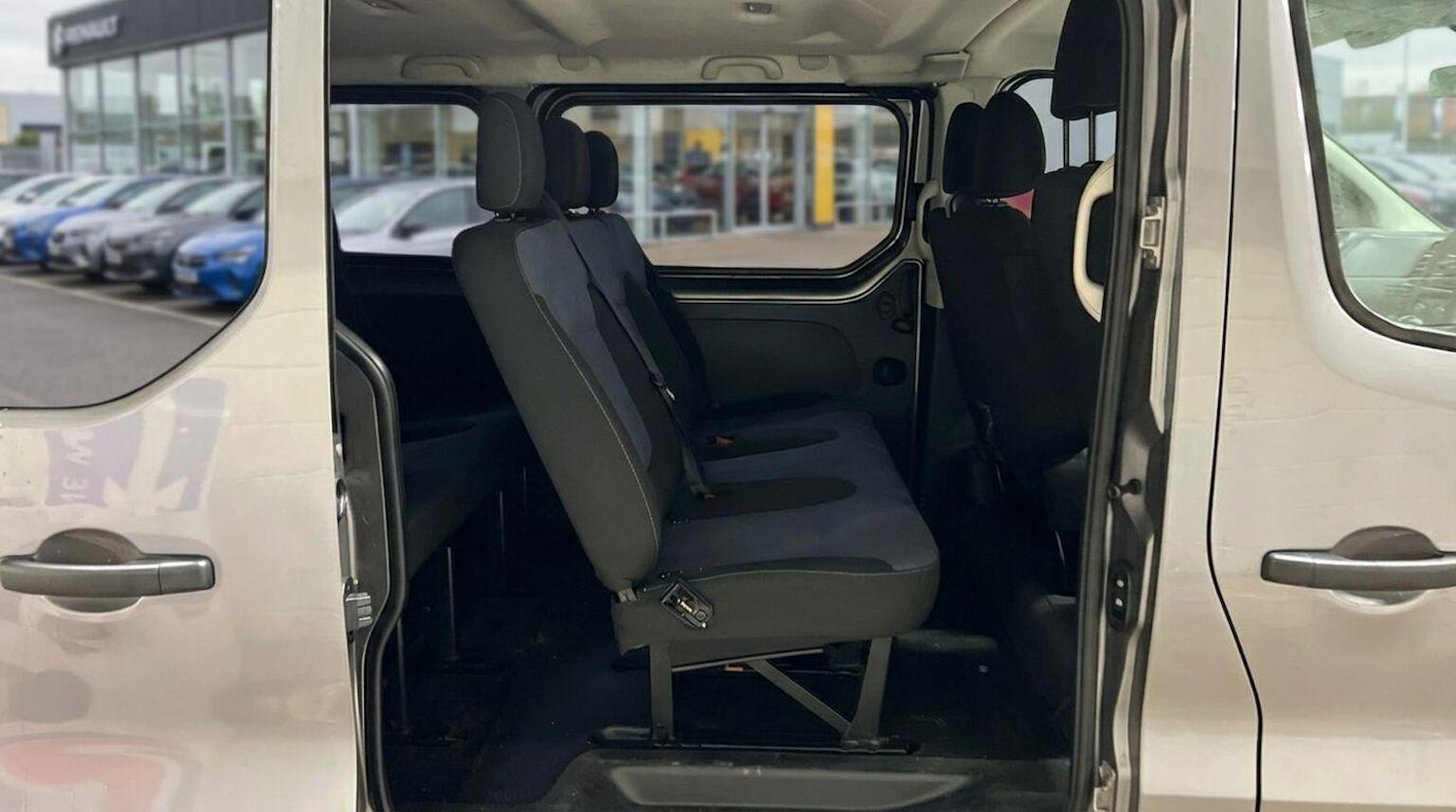 Used Vauxhall Vivaro 2016 for sale - 77342685: Photo 9