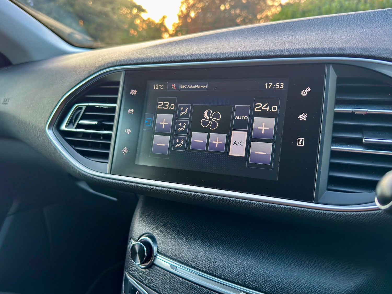 Used Peugeot 308 2016 for sale - 76246295: Photo 10