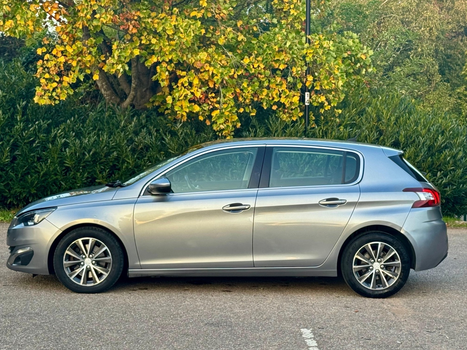 Used Peugeot 308 2016 for sale - 76246295: Photo 19