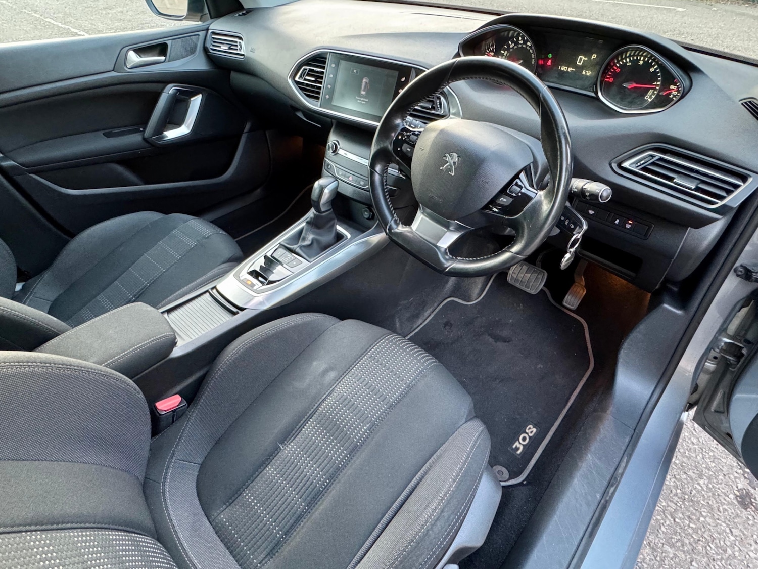 Used Peugeot 308 2016 for sale - 76246295: Photo 7