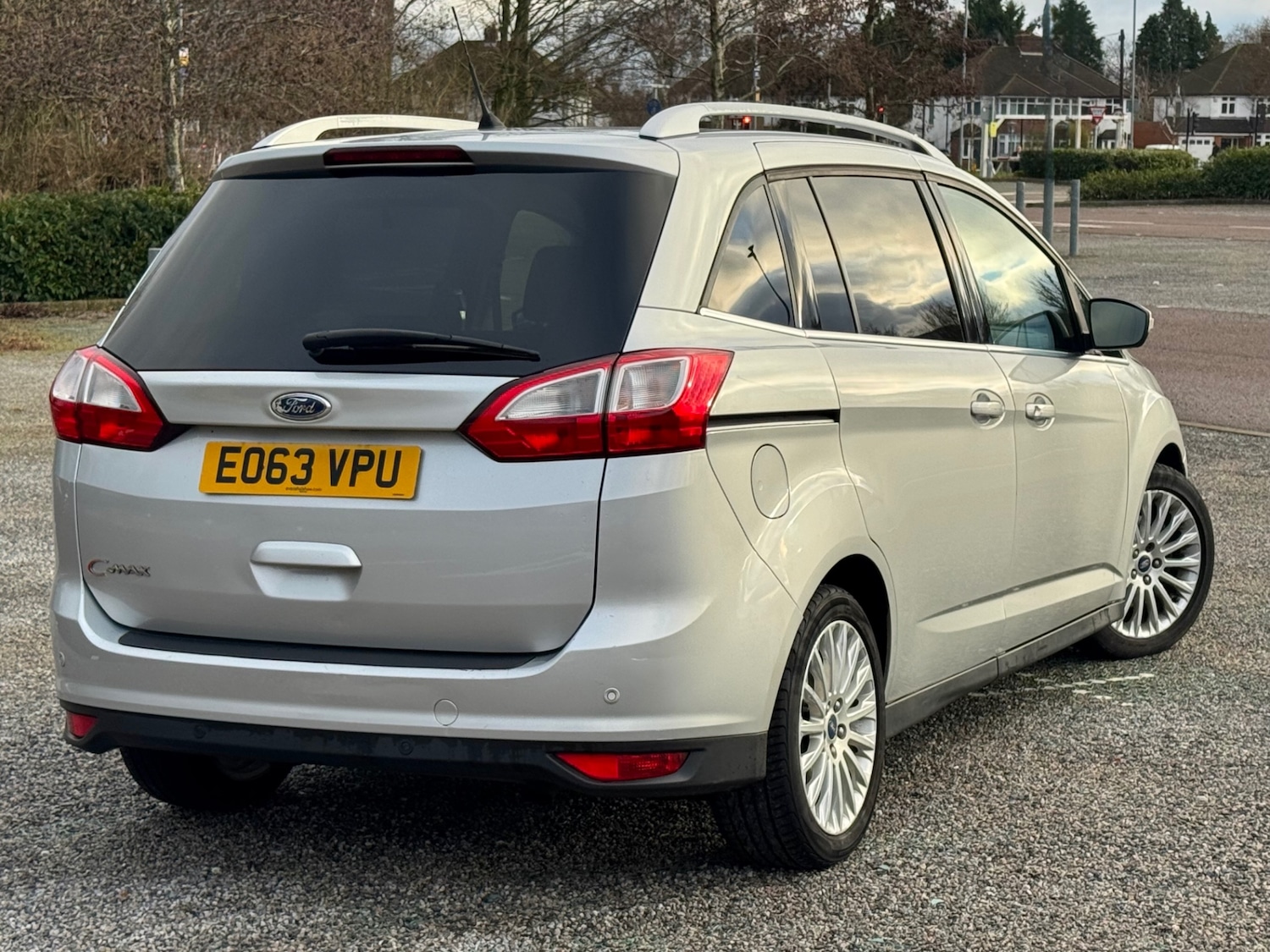 Used Ford Grand C-Max 2013 for sale - 77162128: Photo 2