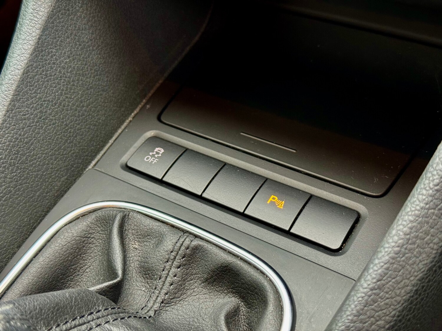 Used Volkswagen Golf for sale - 78112750: Photo 14