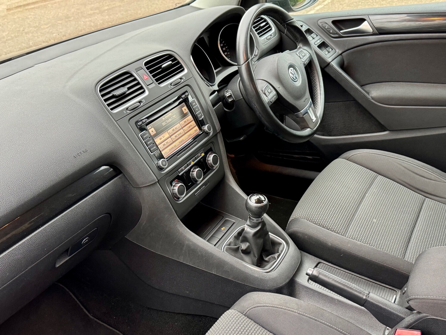 Used Volkswagen Golf for sale - 78112750: Photo 27