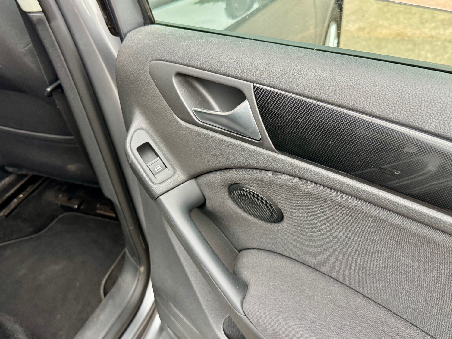 Used Volkswagen Golf for sale - 78112750: Photo 30