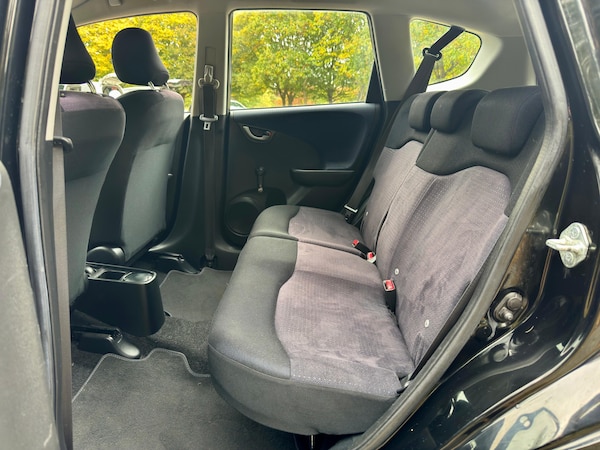 Used Honda Jazz 2010 for sale - 76212215: Photo 18