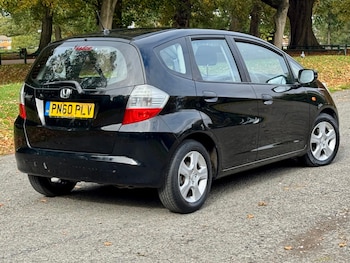 Used Honda Jazz 2010 for sale - 76212215: Photo 2