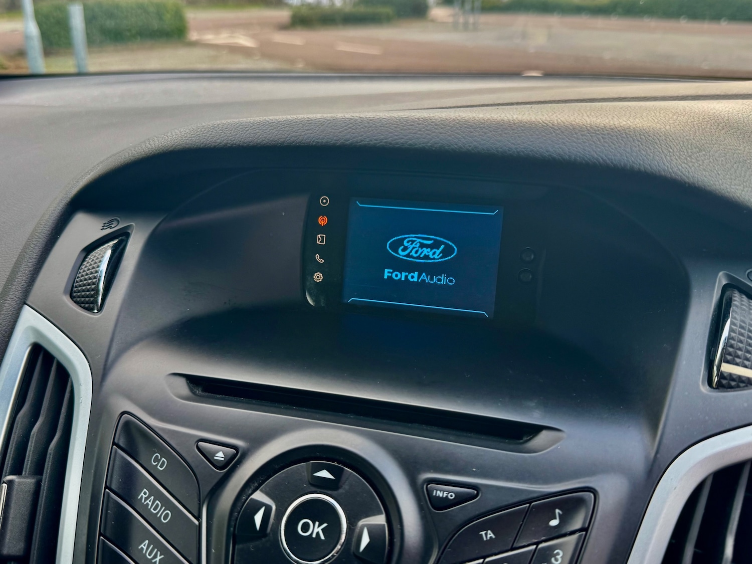 Used Ford Focus 2012 for sale - 77160805: Photo 14