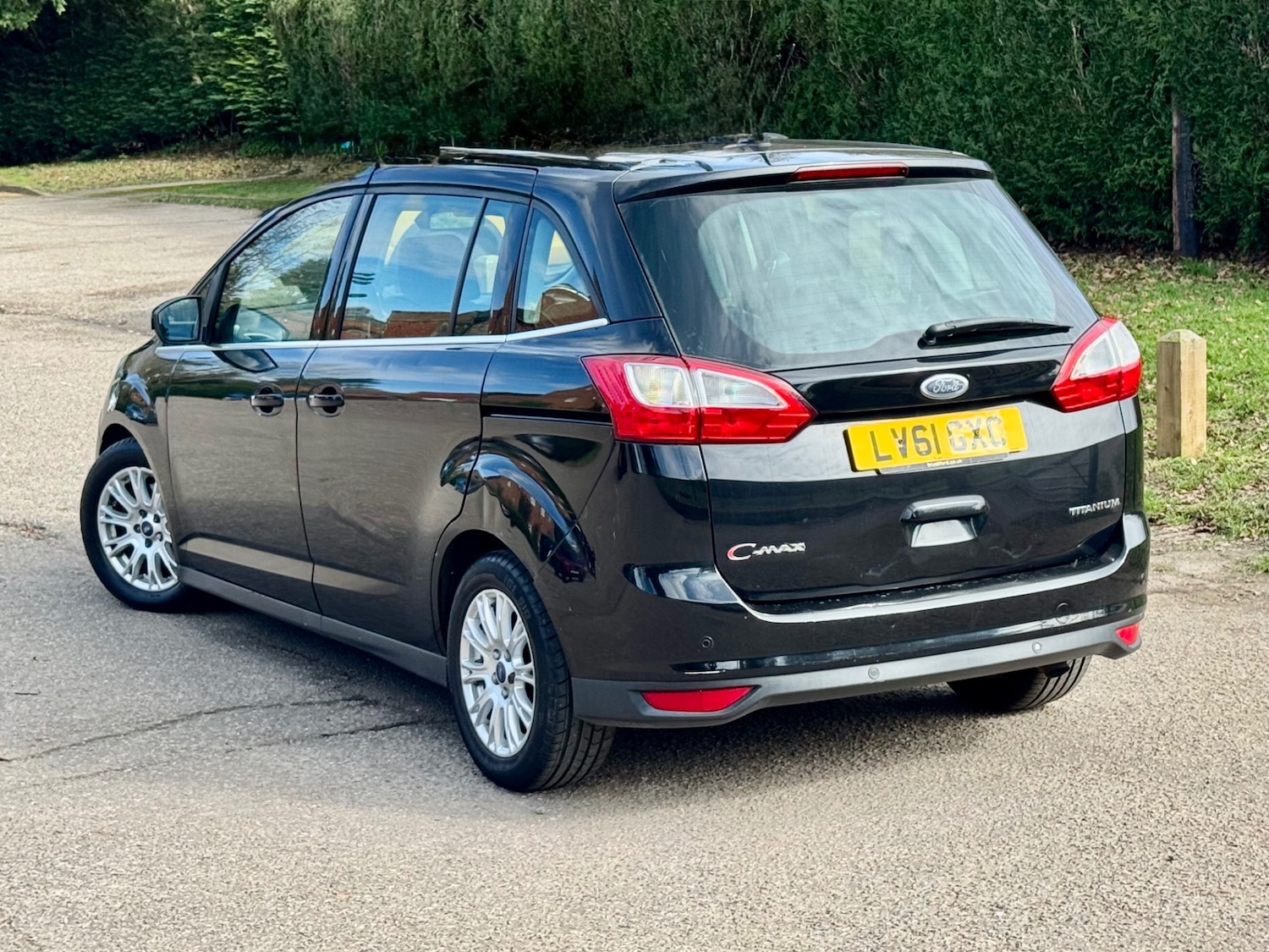 Used Ford Grand C-Max 2011 for sale - 77831833: Photo 3