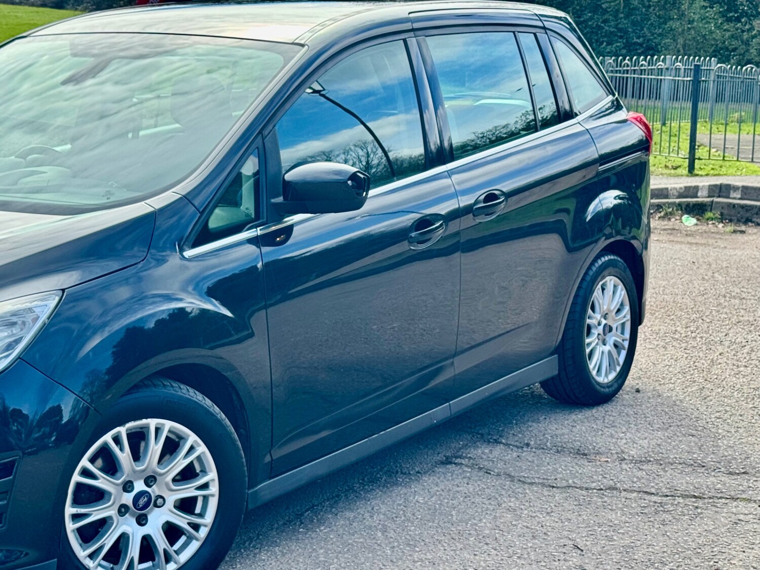 Used Ford Grand C-Max 2011 for sale - 77831833: Photo 38