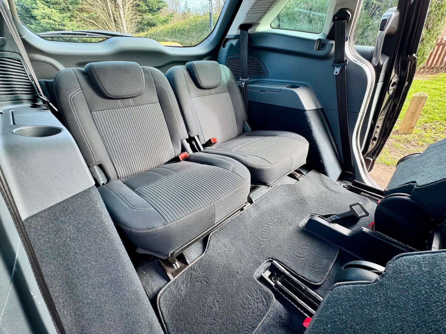 Used Ford Grand C-Max 2011 for sale - 77831833: Photo 8