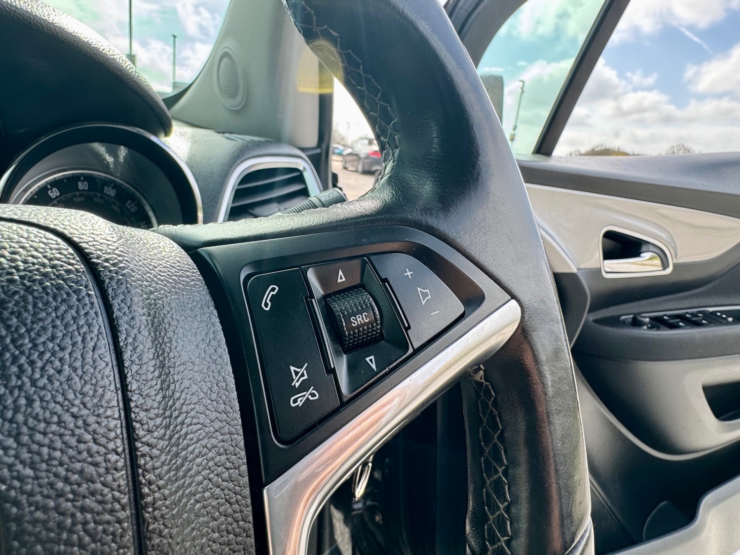 Used Vauxhall Mokka 2016 for sale - 78136458: Photo 14