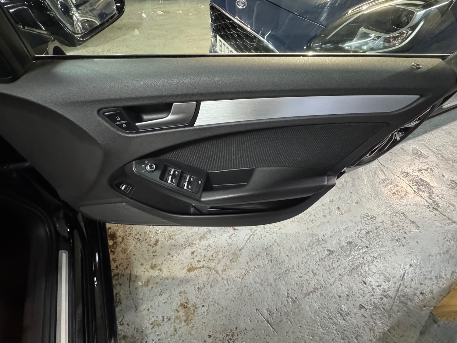 Used Audi A4 2012 for sale - 76427147: Photo 17