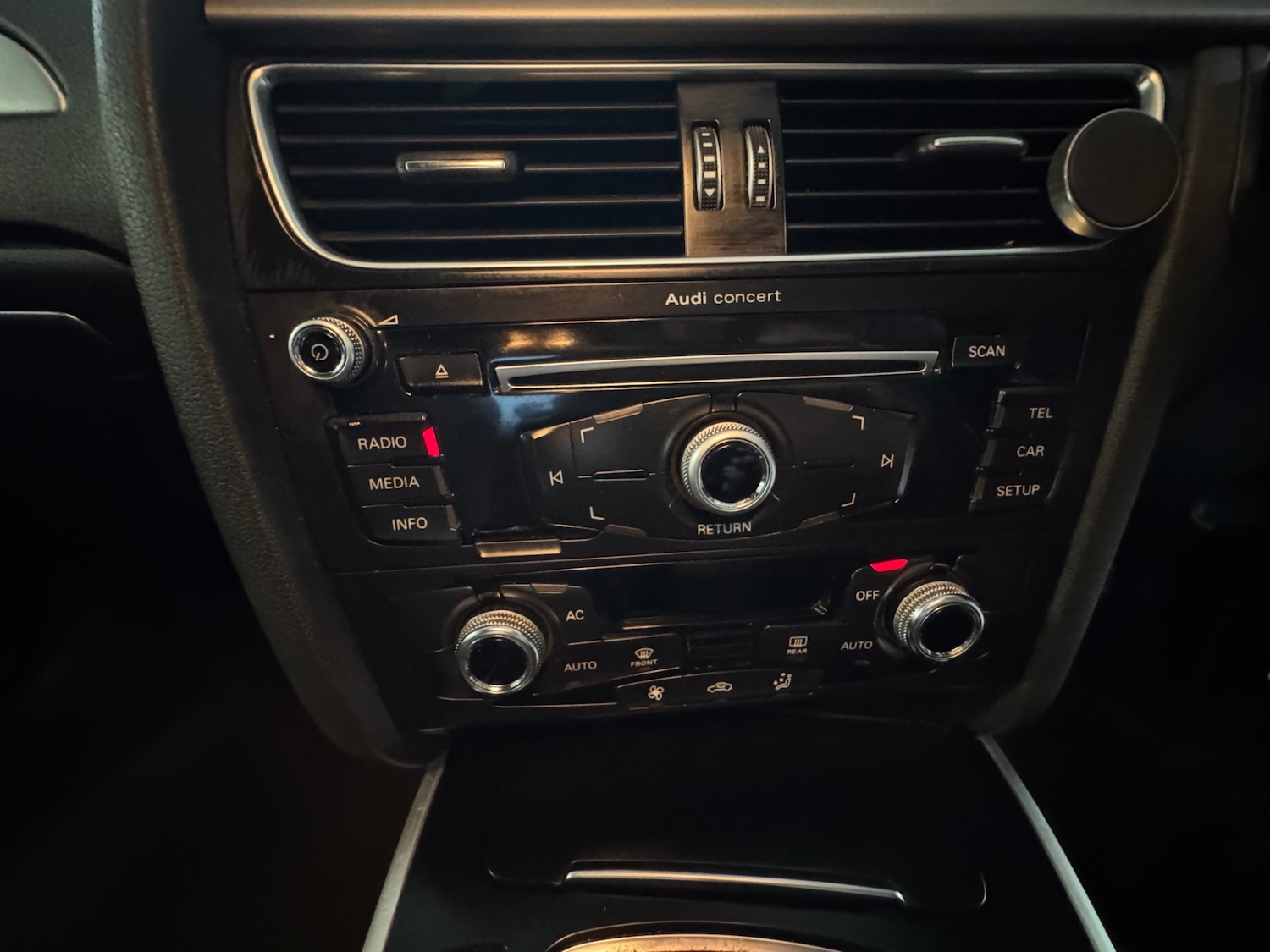 Used Audi A4 2012 for sale - 76427147: Photo 34