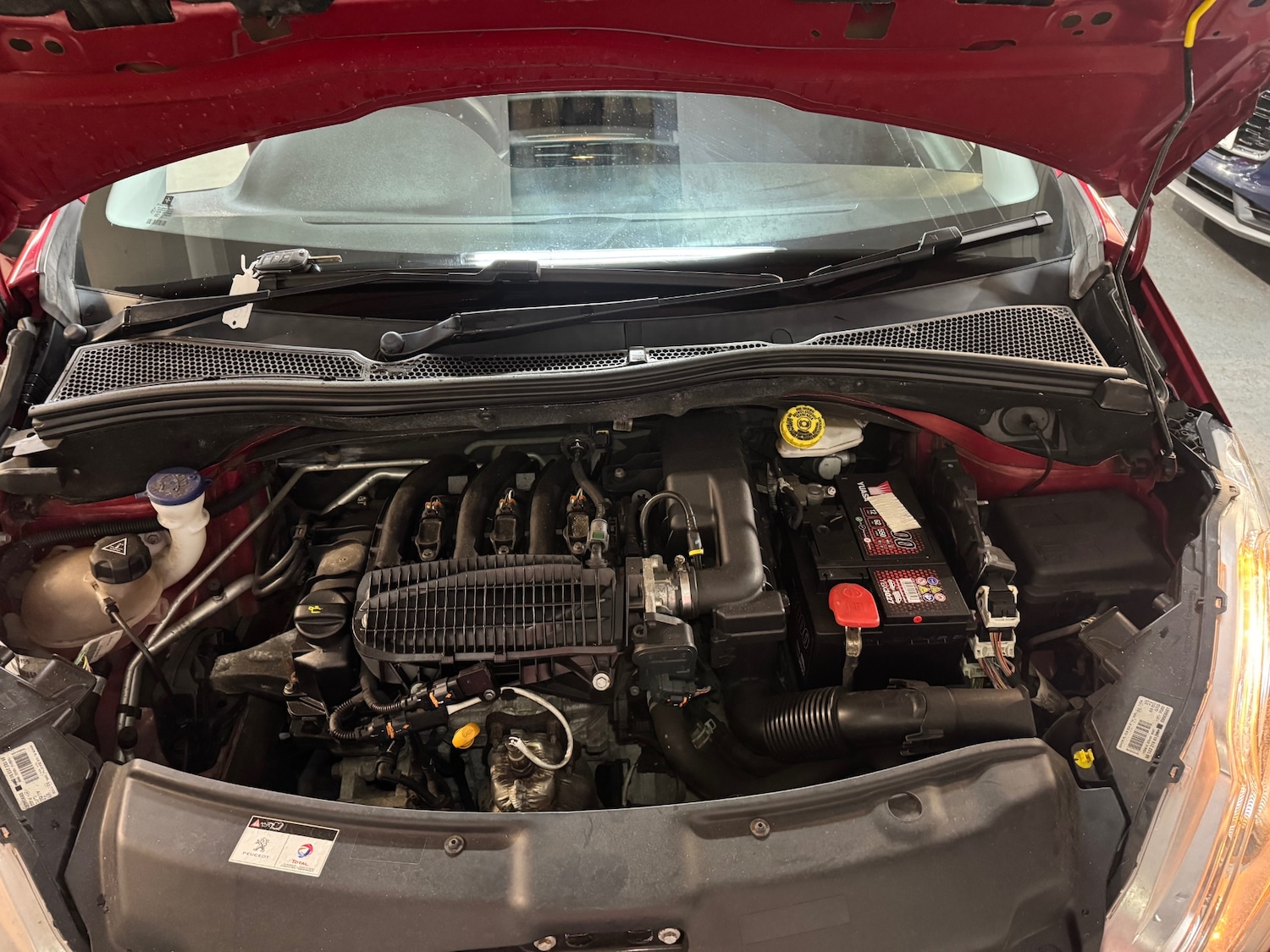 Used Peugeot 208 2014 for sale - 76427863: Photo 11