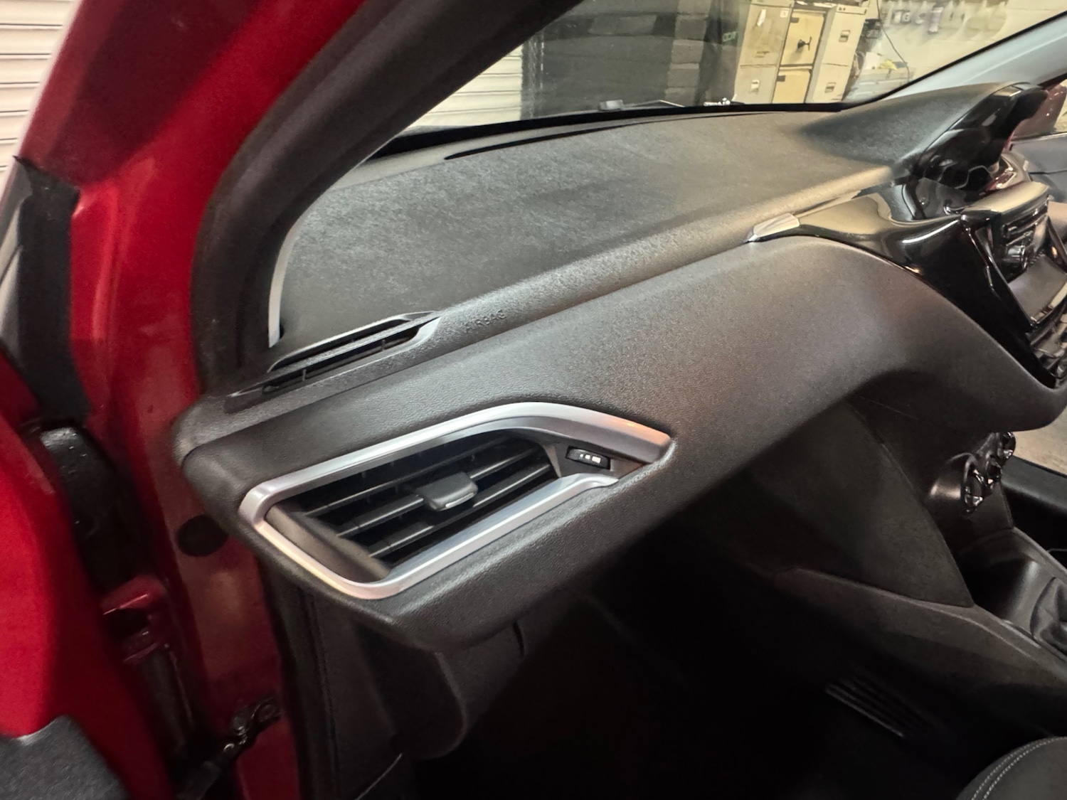 Used Peugeot 208 2014 for sale - 76427863: Photo 13