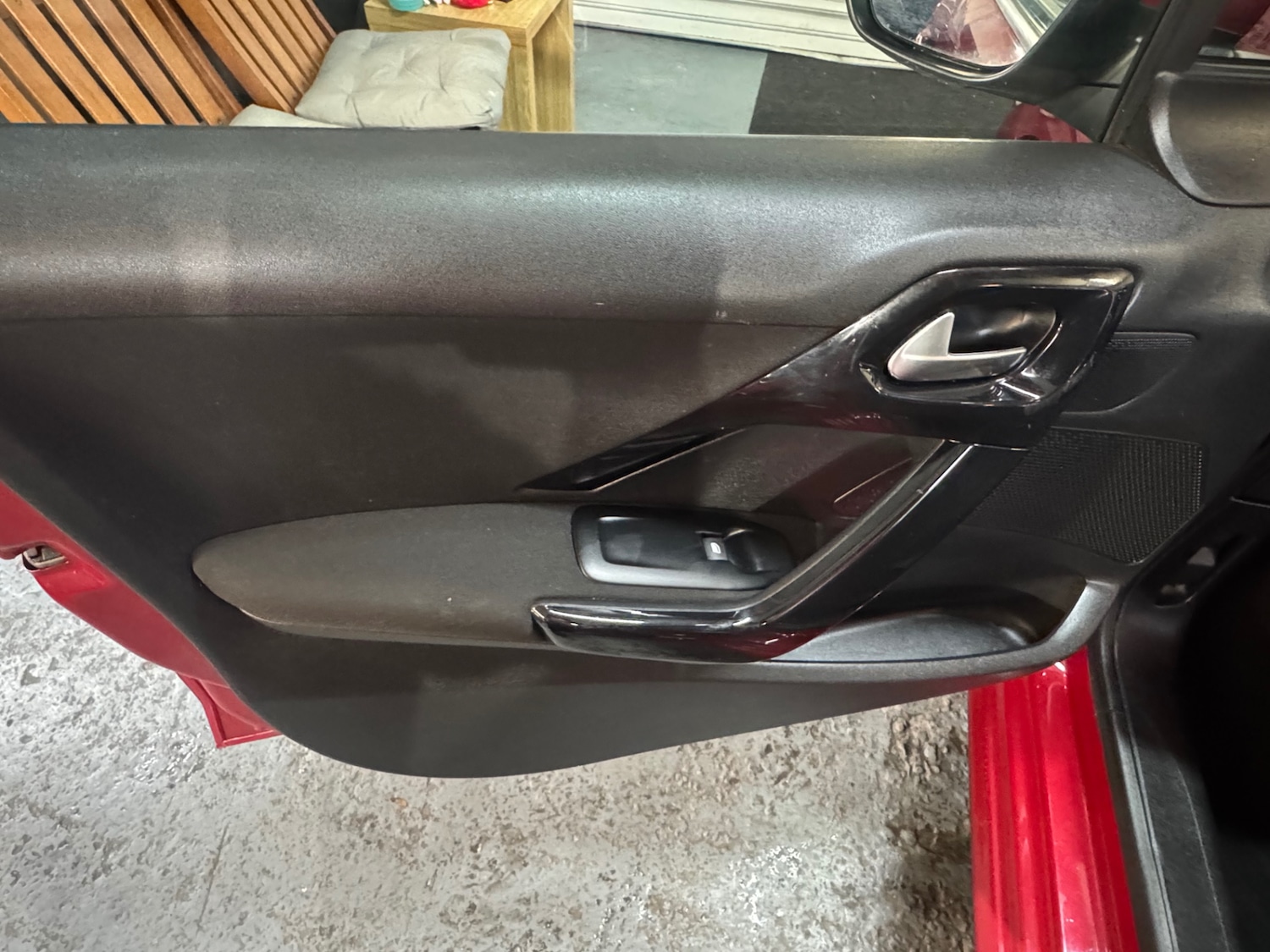 Used Peugeot 208 2014 for sale - 76427863: Photo 24