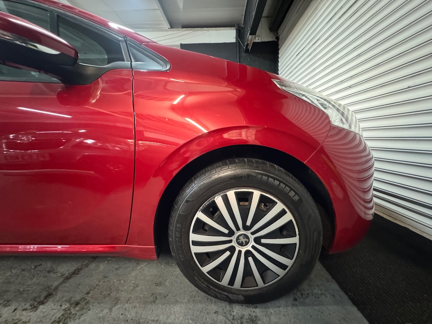 Used Peugeot 208 2014 for sale - 76427863: Photo 29