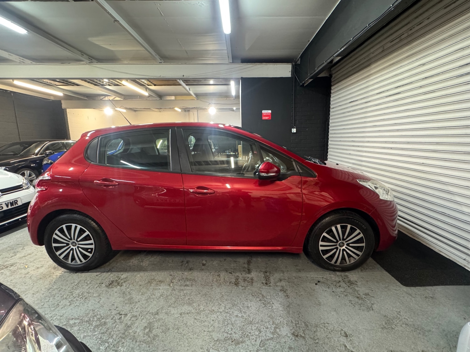 Used Peugeot 208 2014 for sale - 76427863: Photo 37
