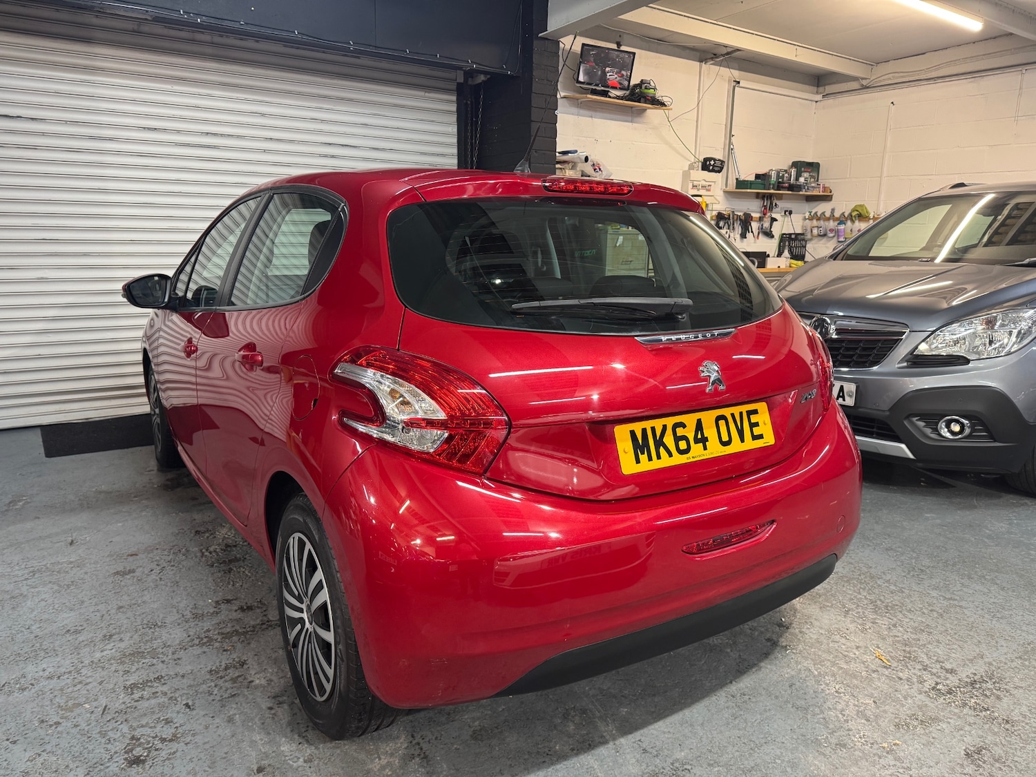 Used Peugeot 208 2014 for sale - 76427863: Photo 42