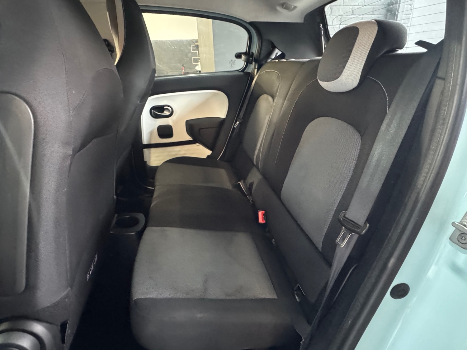 Used Renault Twingo 2015 for sale - 76450043: Photo 9