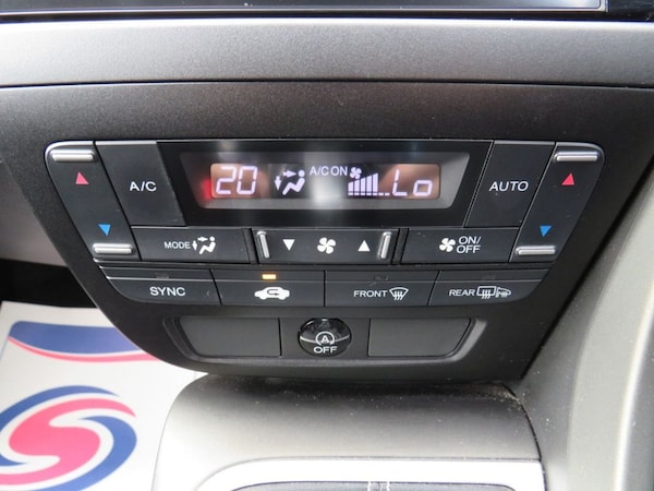 Used Honda Civic 2017 for sale - 76185060: Photo 13