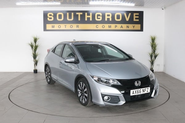 Used Honda Civic 2017 for sale - 76185060: Photo 1