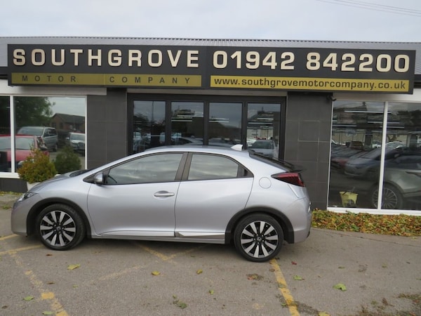 Used Honda Civic 2017 for sale - 76185060: Photo 21