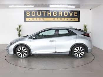 Used Honda Civic 2017 for sale - 76185060: Photo 3