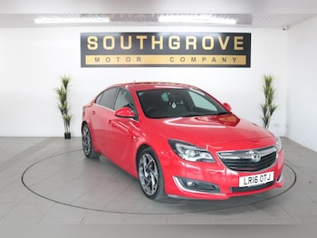Vauxhall - Insignia