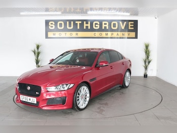 Used Jaguar XE 2016 for sale - 75986102: Photo