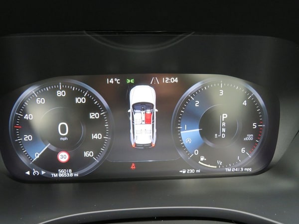 Used Volvo XC60 2018 for sale - 76256611: Photo 10