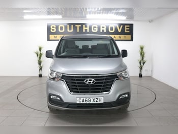 Used Hyundai i800 2020 for sale - 76162905: Photo 2