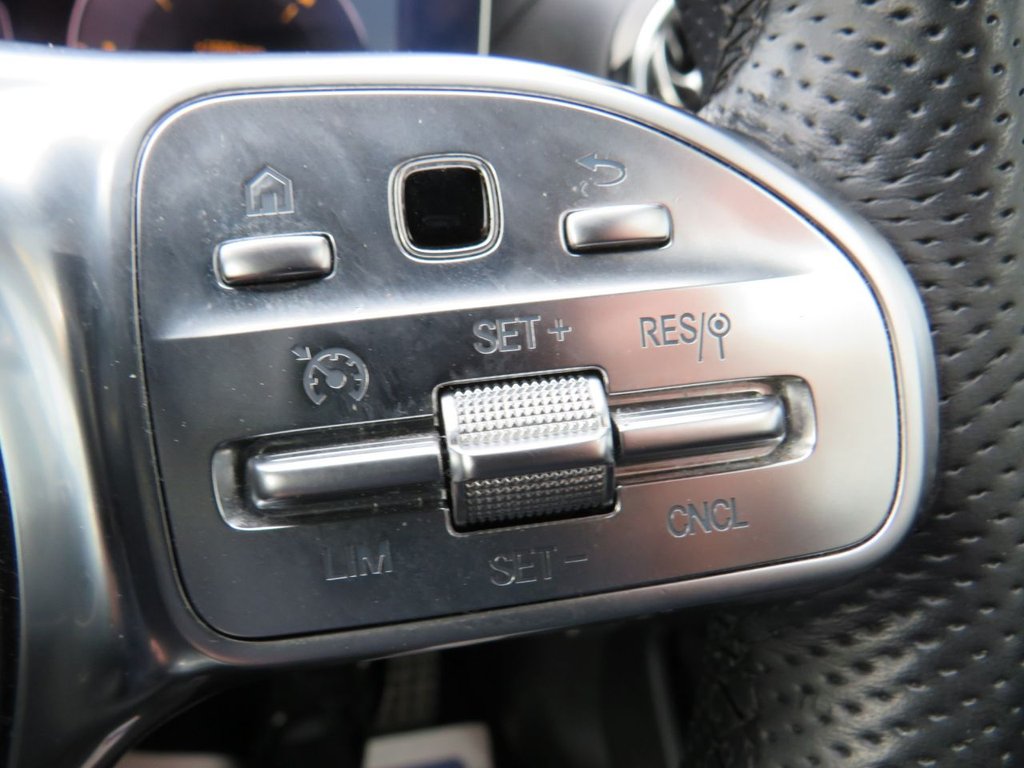 Used Mercedes-Benz E Class 2019 for sale - 76417183: Photo 14