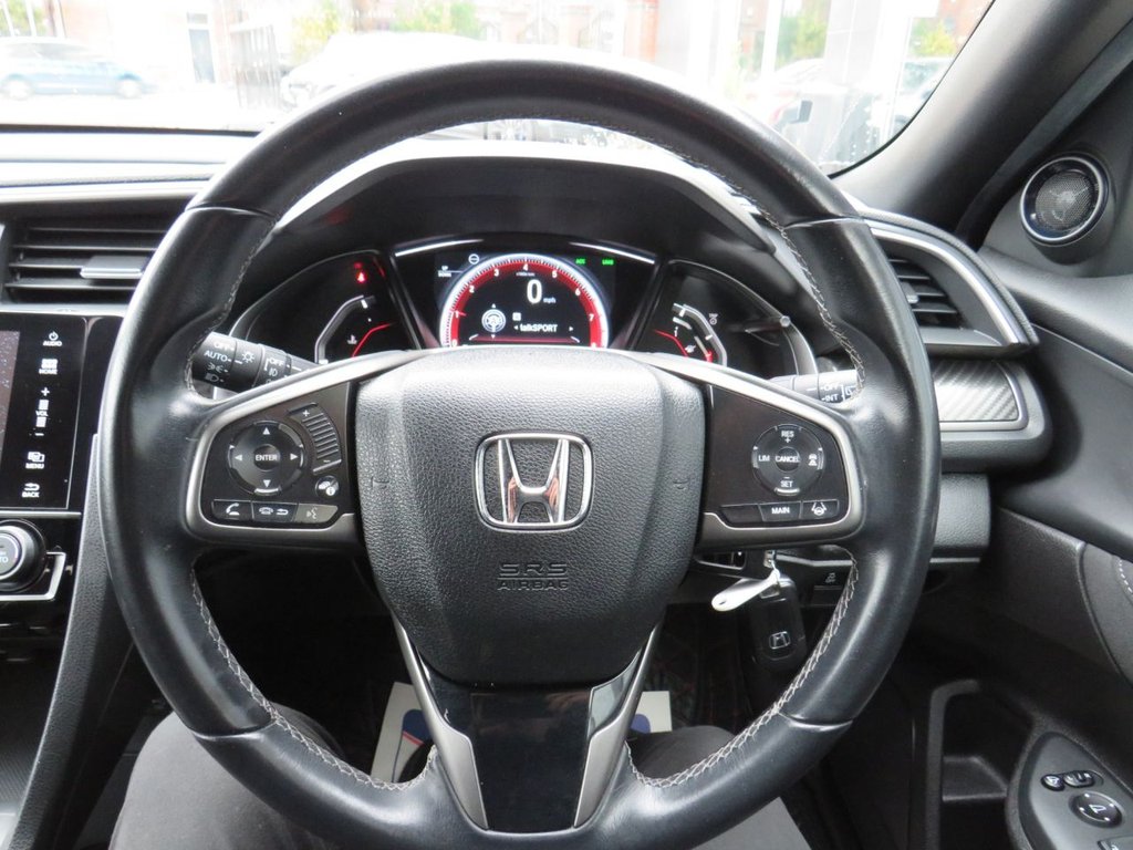 Used Honda Civic 2018 for sale - 76417848: Photo 11