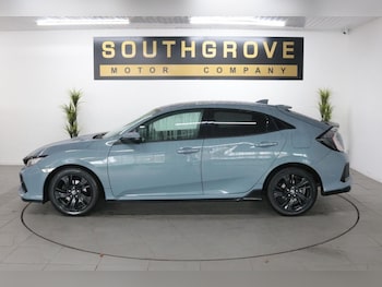 Used Honda Civic 2018 for sale - 76417848: Photo