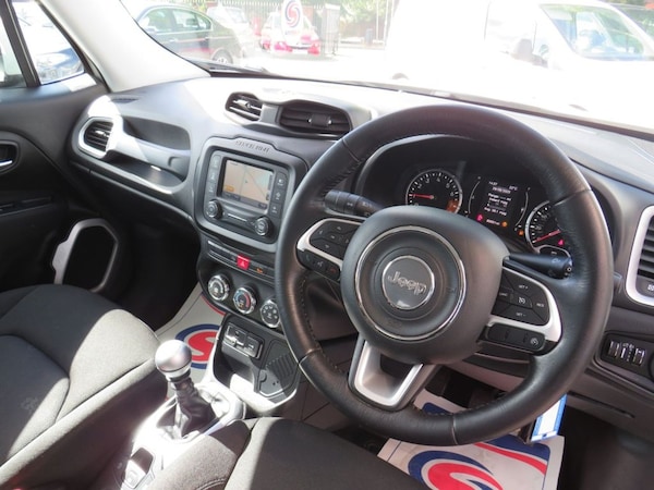 Used Jeep Renegade 2016 for sale - 76105731: Photo 6