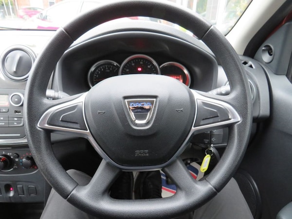 Used Dacia Sandero Stepway 2017 for sale - 76223059: Photo 10