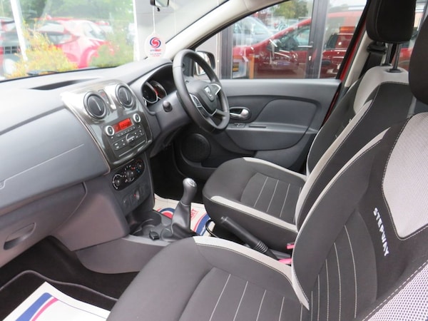 Used Dacia Sandero Stepway 2017 for sale - 76223059: Photo 24