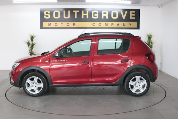 Used Dacia Sandero Stepway 2017 for sale - 76223059: Photo 4