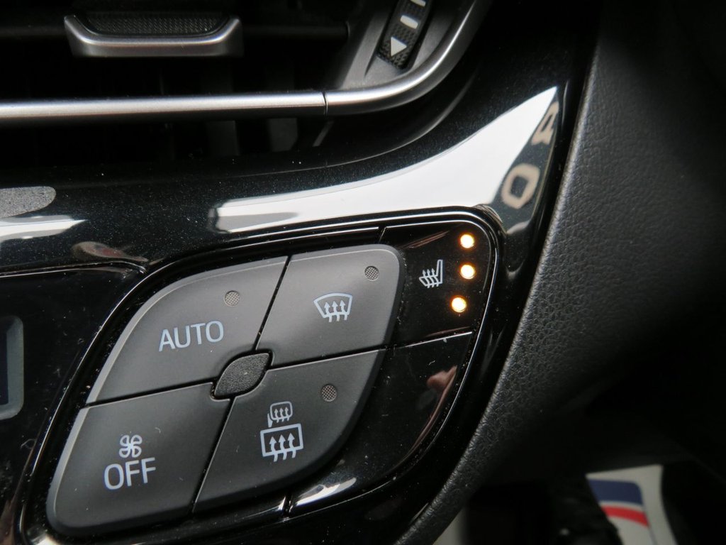 Used Toyota C-HR 2017 for sale - 76279461: Photo 16