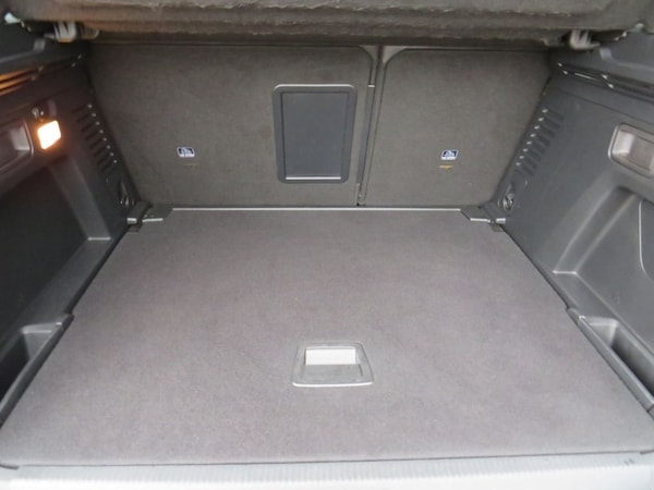 Used Peugeot 3008 2018 for sale - 76303602: Photo 29
