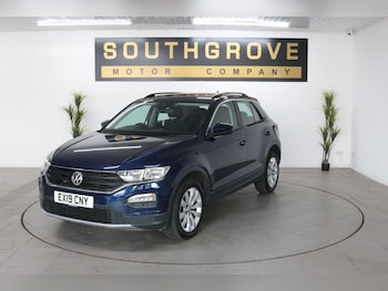 Used Volkswagen T-Roc 2019 for sale - 75876621: Photo