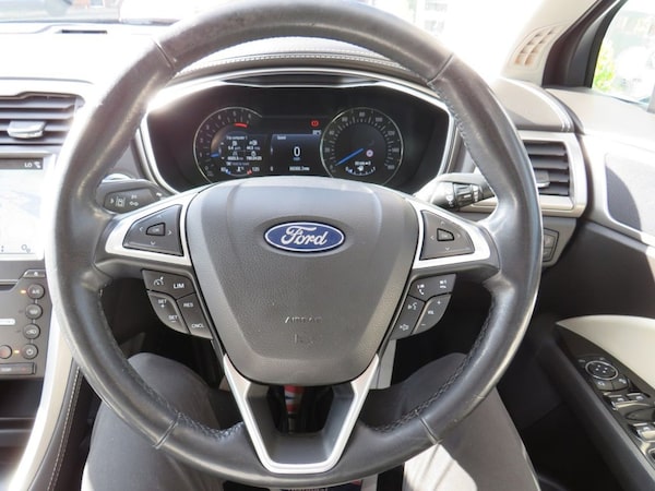 Used Ford Mondeo 2018 for sale - 76068252: Photo 11