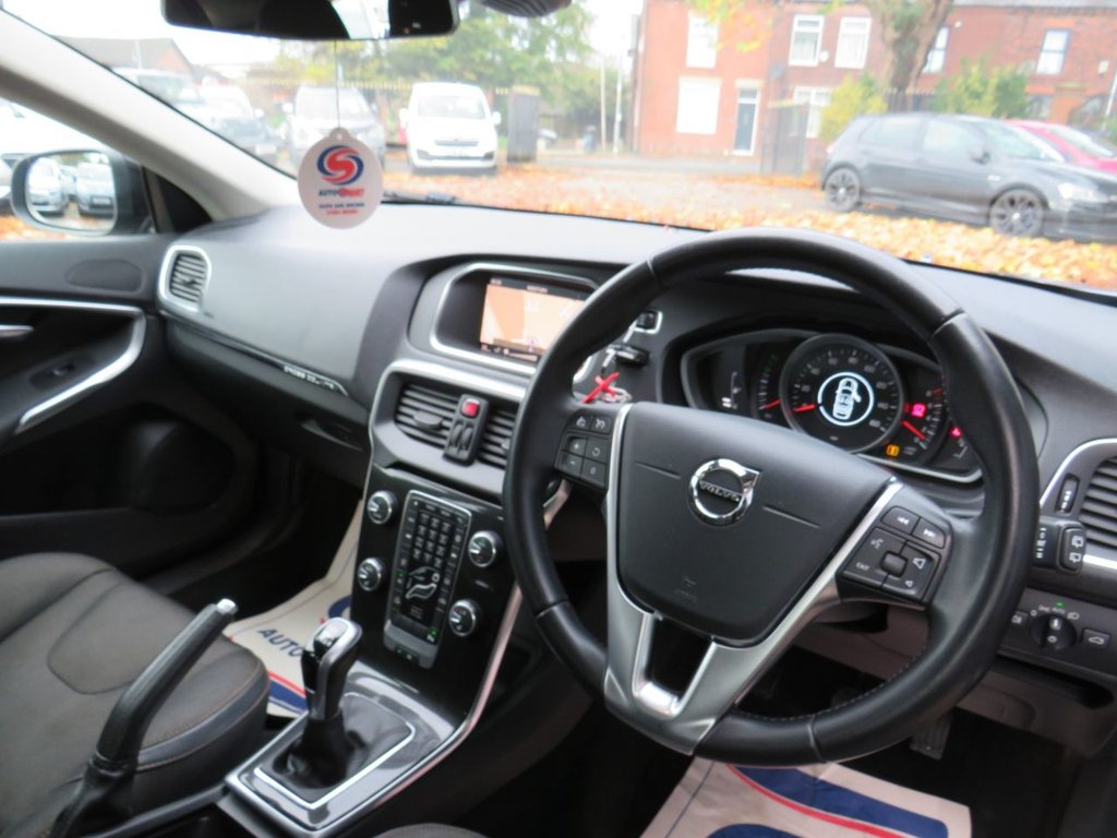 Used Volvo V40 2018 for sale - 76395912: Photo 6